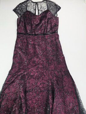 Brianna Wine Shear Sequin Accent Cap Sleeve Back Zip Womens Size 12 Dress Gown